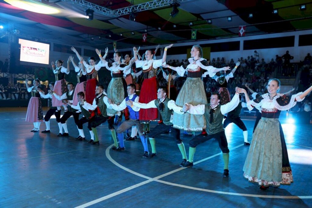 Final de semana contará com diversas programações da 43ª Oktoberfest de Itapiranga