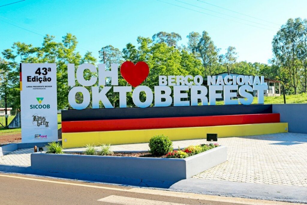 La. Presidente Becker se prepara para a abertura oficial da 43ª Oktoberfest