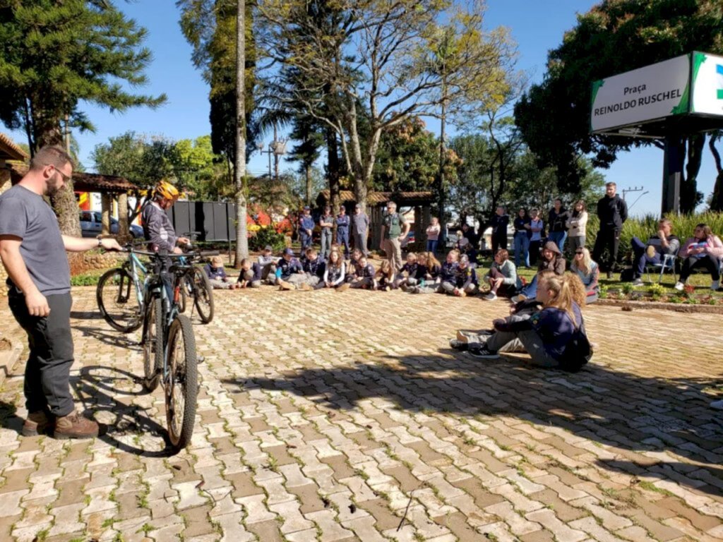 Grupo de ciclistas Pedala Iporã promoveu evento alusivo ao Dia do Ciclista