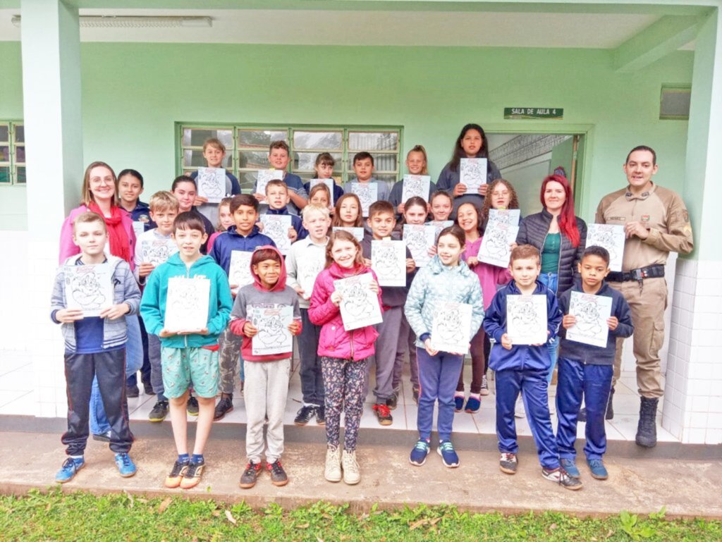 Iniciadas as aulas do PROERD em 8 escolas de Itapiranga
