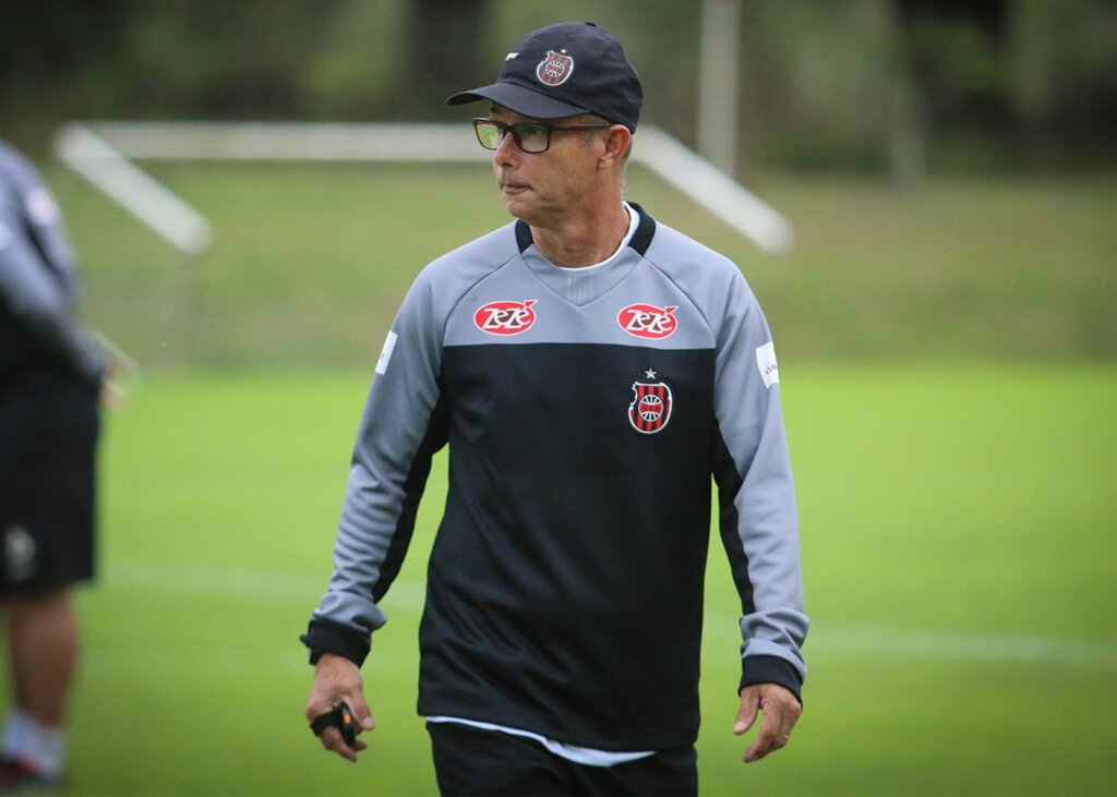 Foto: Jonathan Silva - Fiel escudeiro de Rogério Zimmermann, profissional inicia nova passagem pelo Bento Freitas