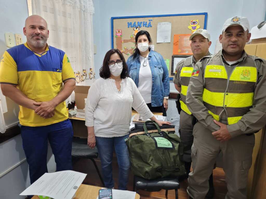 (Foto: Divulgação BM) - Guarnições acompanha a entrega das provas