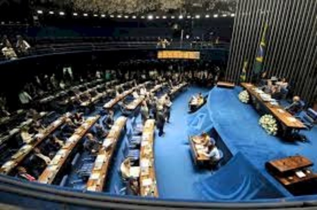 Deputados mantêm veto parcial à redução de impostos sobre alimentos e bebidas