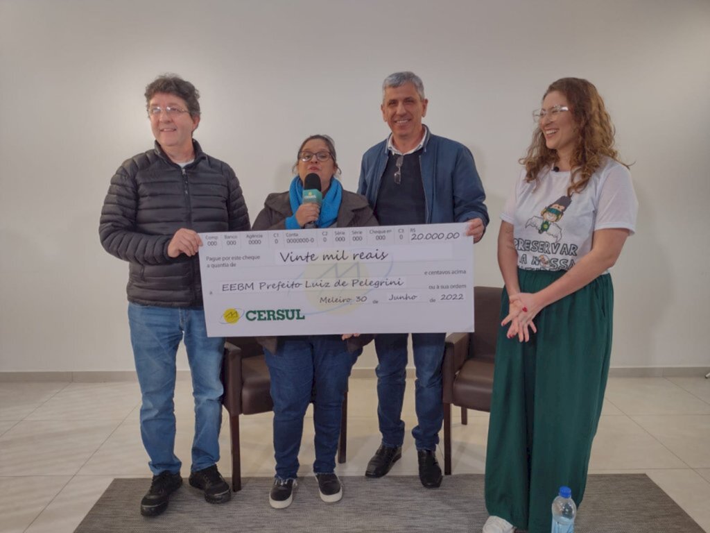 Escola Luiz de Pelegrini ganha parque infantil na gincana da CERSUL, em Turvo