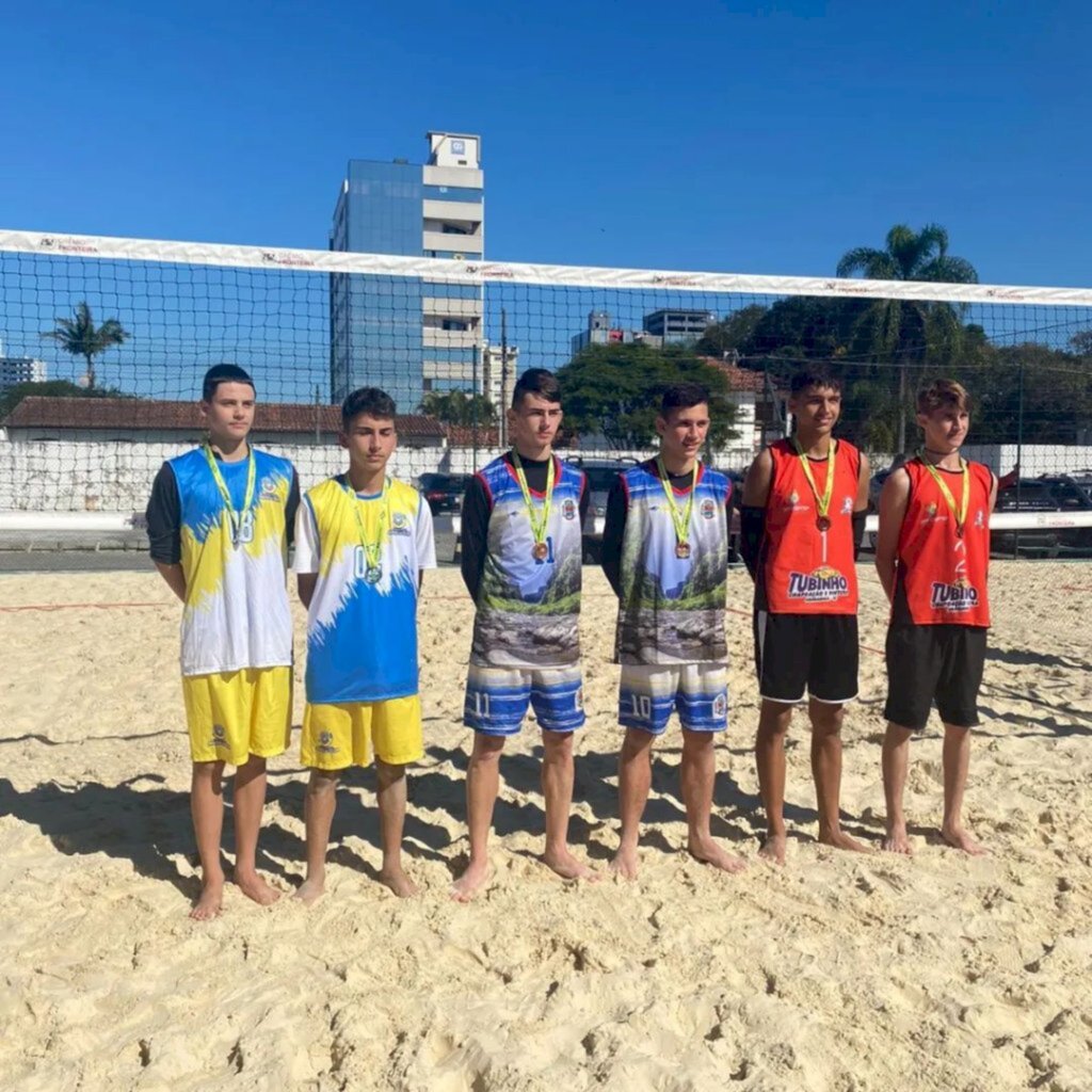 Arroio em 2º lugar no vôlei na etapa Microrregional JESC