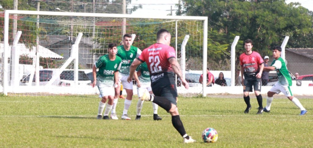 São Cristóvão e Espigão Grande estão na final do Campeonato Municipal de Maracajá