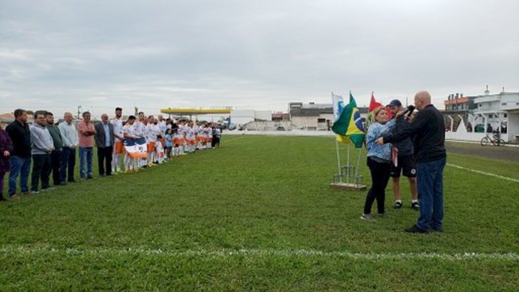 Inicia o Campeonato de Futebol de Campo em Balneário Arroio do Silva