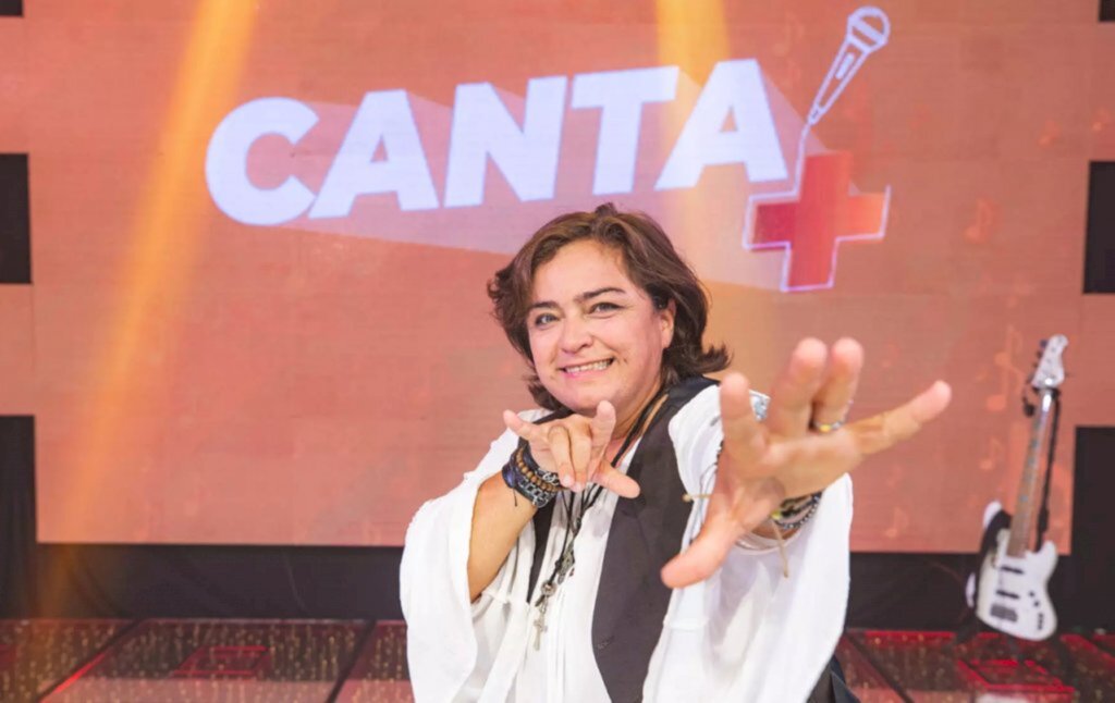 Finalista do Canta + da NDTV, Elis Cardoso receberá título de Cidadã Gaivotense