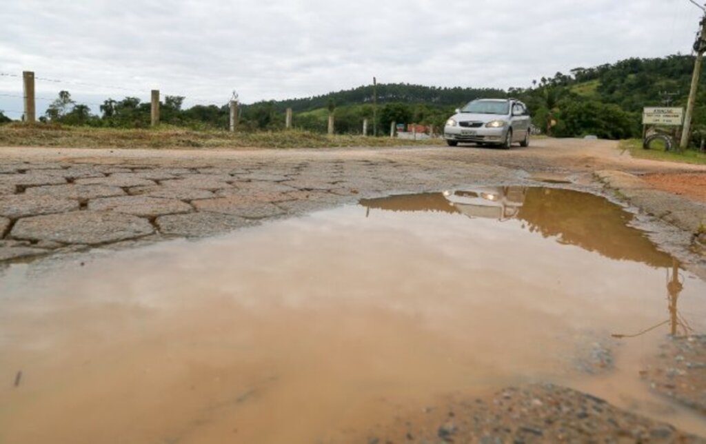 Governador lança edital de licitação para pavimentação da SC-437, entre Pescaria Brava e Imaruí