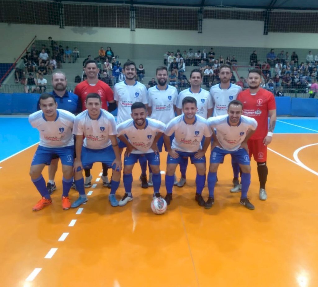 Vice-campeão do regional de Futsal da LAVM, DME Feminino de Meleiro estreia com vitória em casa