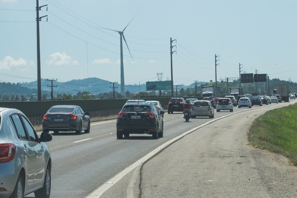 CCR ViaCosteira realiza operação especial de atendimento durante o feriado prolongado de Páscoa