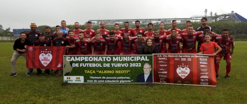 Aberto Campeonato Municipal no dia do aniversário de Turvo