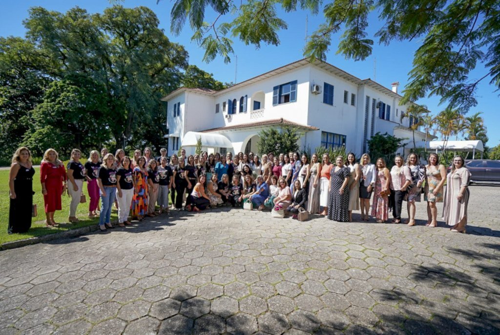 Primeiras e segundas-damas participam de encontro estadual