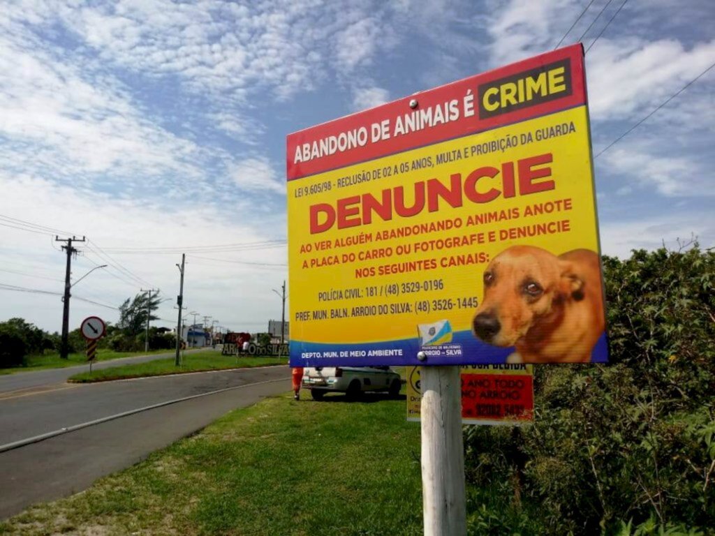 Departamento de meio ambiente reforça: Abandono de animais é crime!