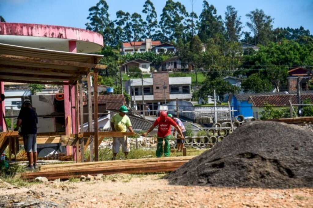 Educação de Santa Catarina realiza reformas em 963 escolas da rede estadual