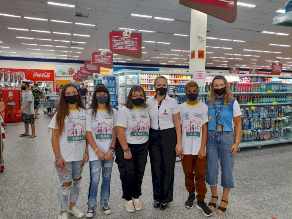 JOVENS DO PROJETO CAMINHO CERTO REALIZAM SAÍDA DE CAMPO