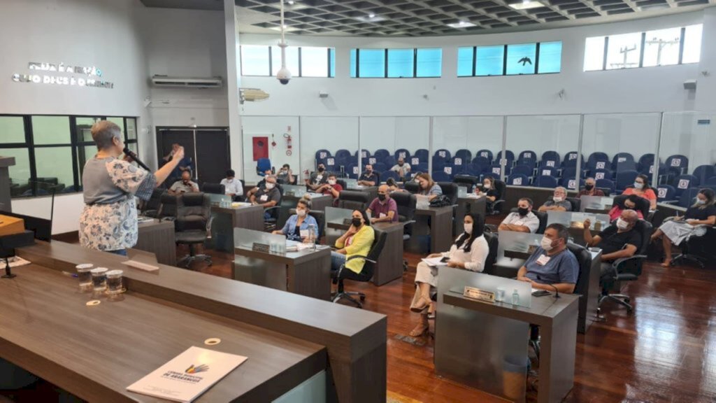 Curso de capacitação na Câmara de Araranguá aborda temas cotidianos de vereadores e assessorias