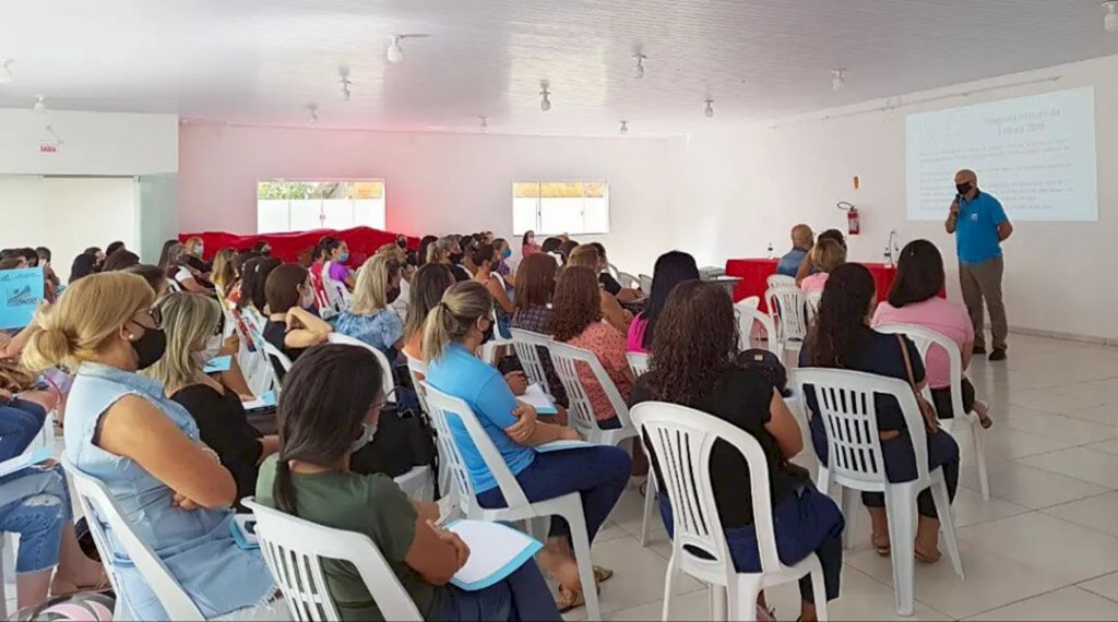 Dia de Curso de Formação Continuada na Educação