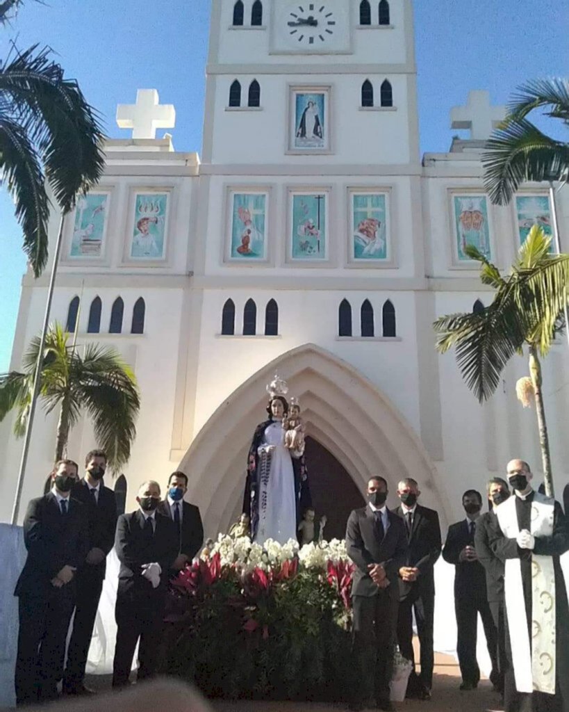 Festividades  em honra a Nossa Senhora Mãe dos Homens