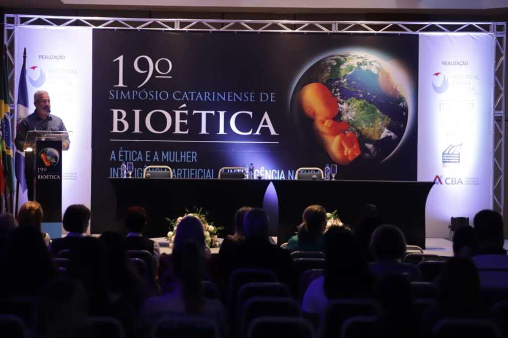 Simpósio de bioética terá conferências sobre envelhecimento e ética ambiental