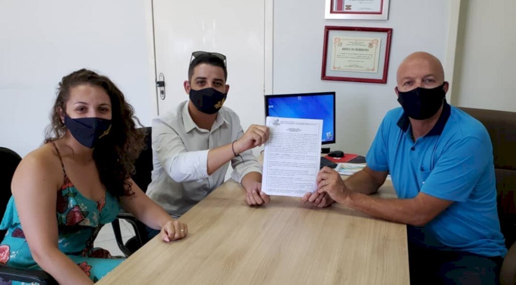 Contrato assinado para elaboração do projeto de urbanização da orla central