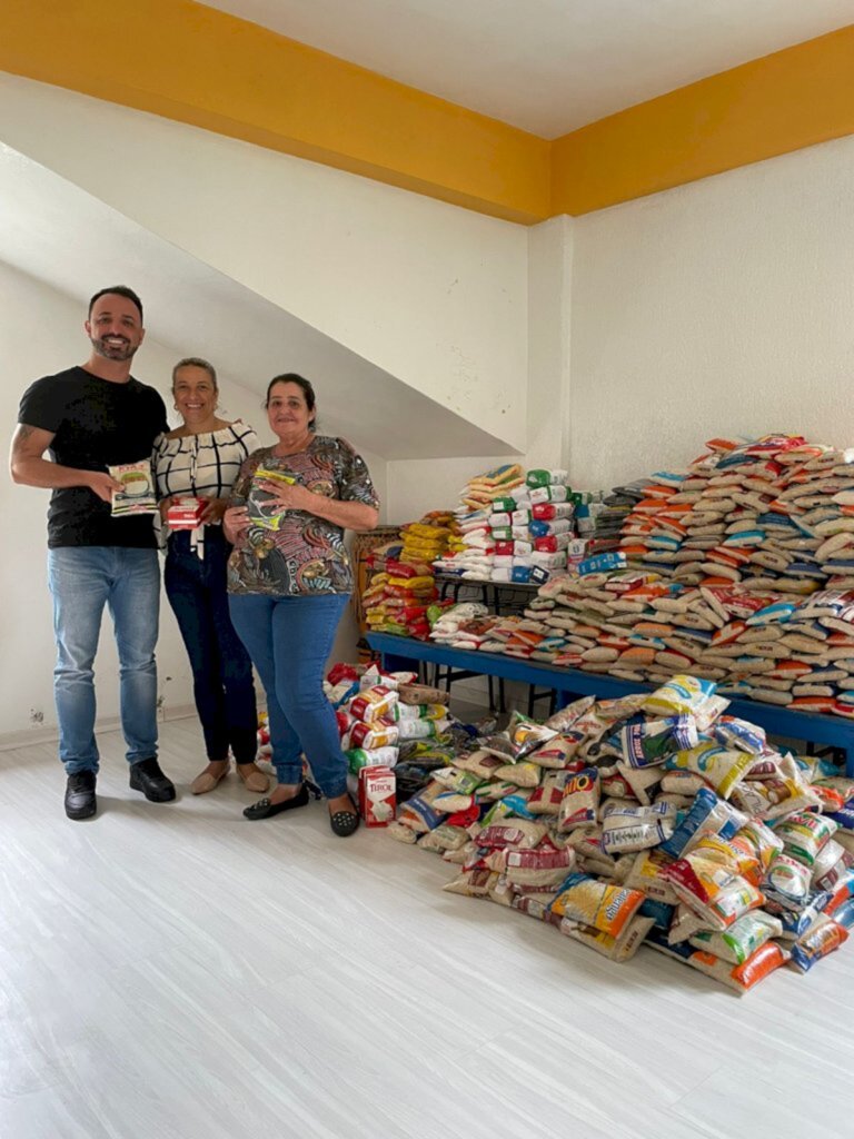 Solidariedade: Mailing Lagoa entrega alimentos a Secretaria de Assistência Social de Balneário Gaivota