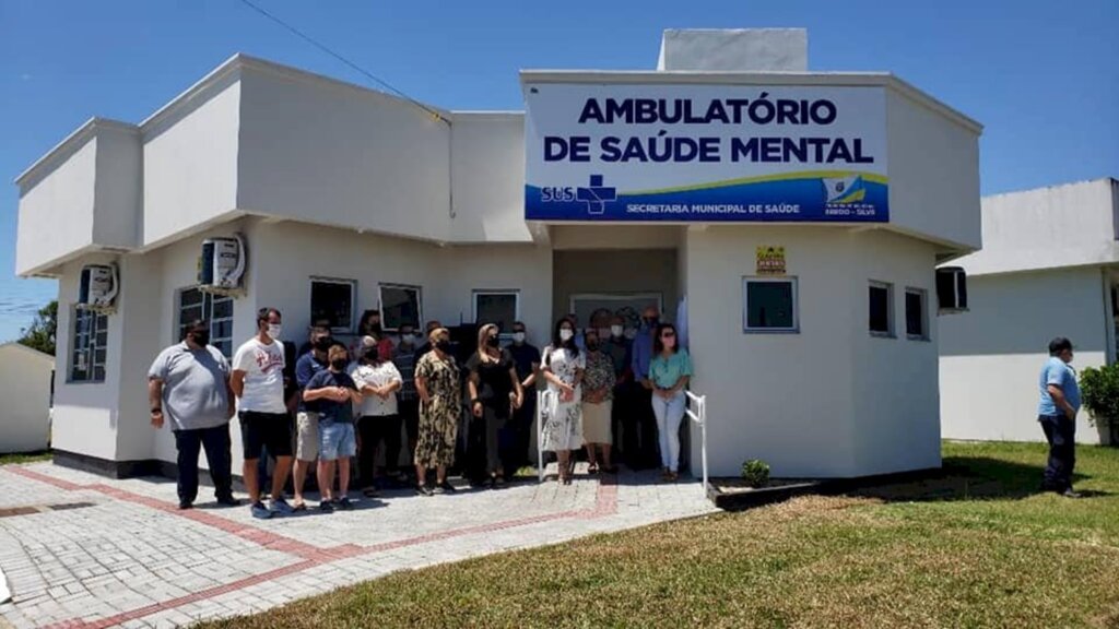 Ambulatório de Saúde Mental inaugurado e Conselho Tutelar com veículo 0km