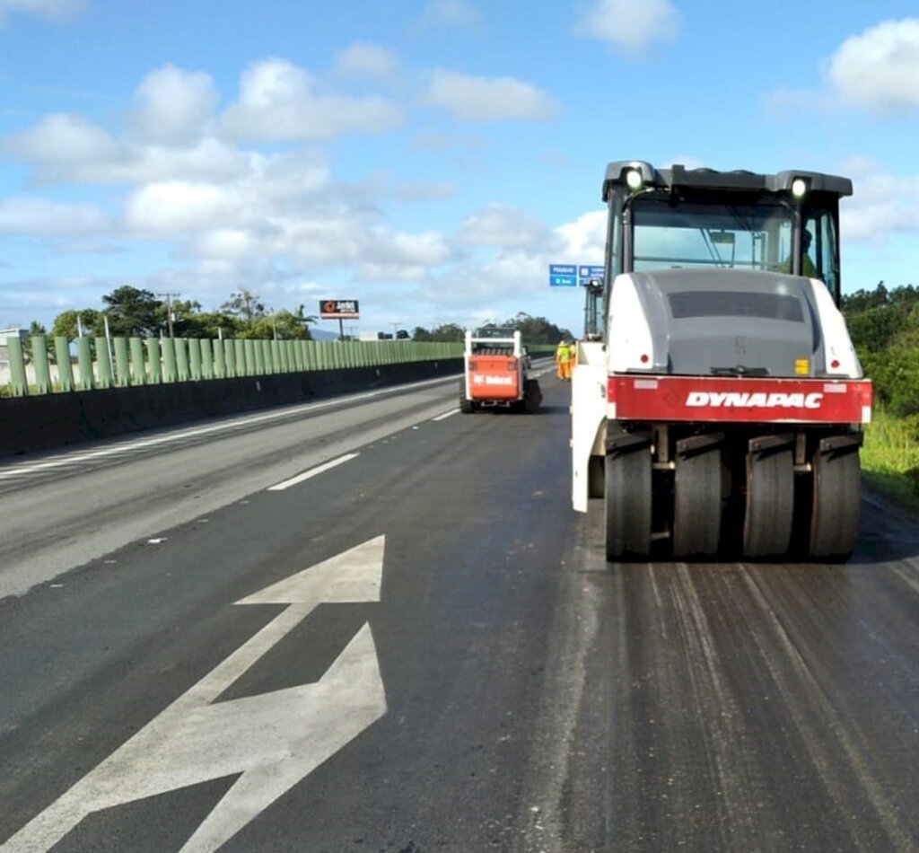 CCR ViaCosteira inicia obras de restauração do pavimento na BR-101 Sul\SC