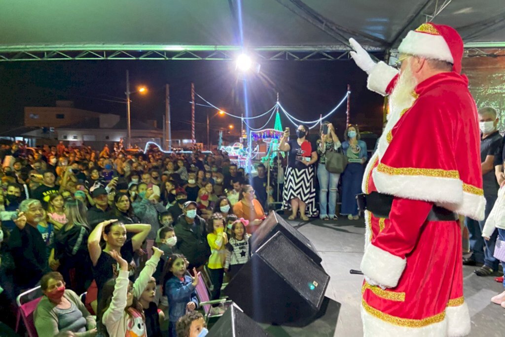 Balneário Gaivota inaugura 1º Natal Dunas Encantadas