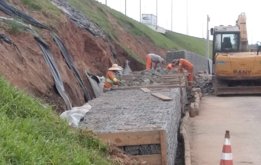 CCR ViaCosteira informa cronograma semanal de obras na BR-101 Sul