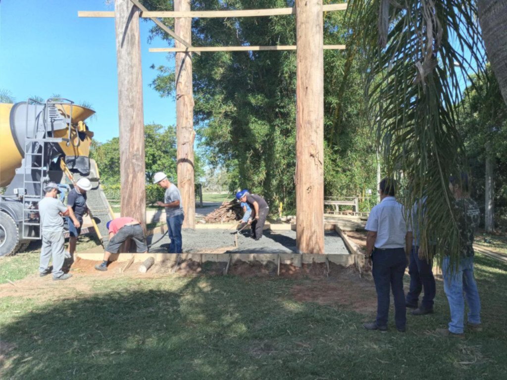 Inicia a obra do Mirante do Parque Ecológico de Maracajá