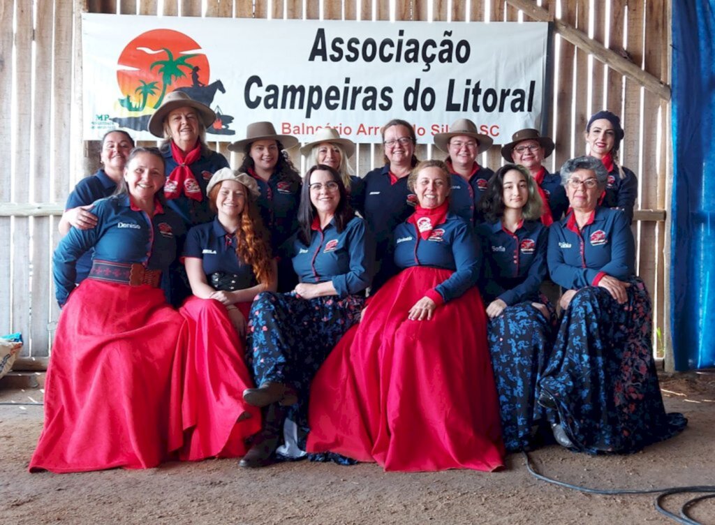 Associação Campeiras do Litoral promove Cavalgada Rosa