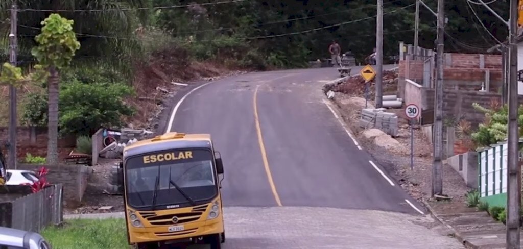 Primeira etapa da pavimentação asfáltica em Novo Paraíso é concluída