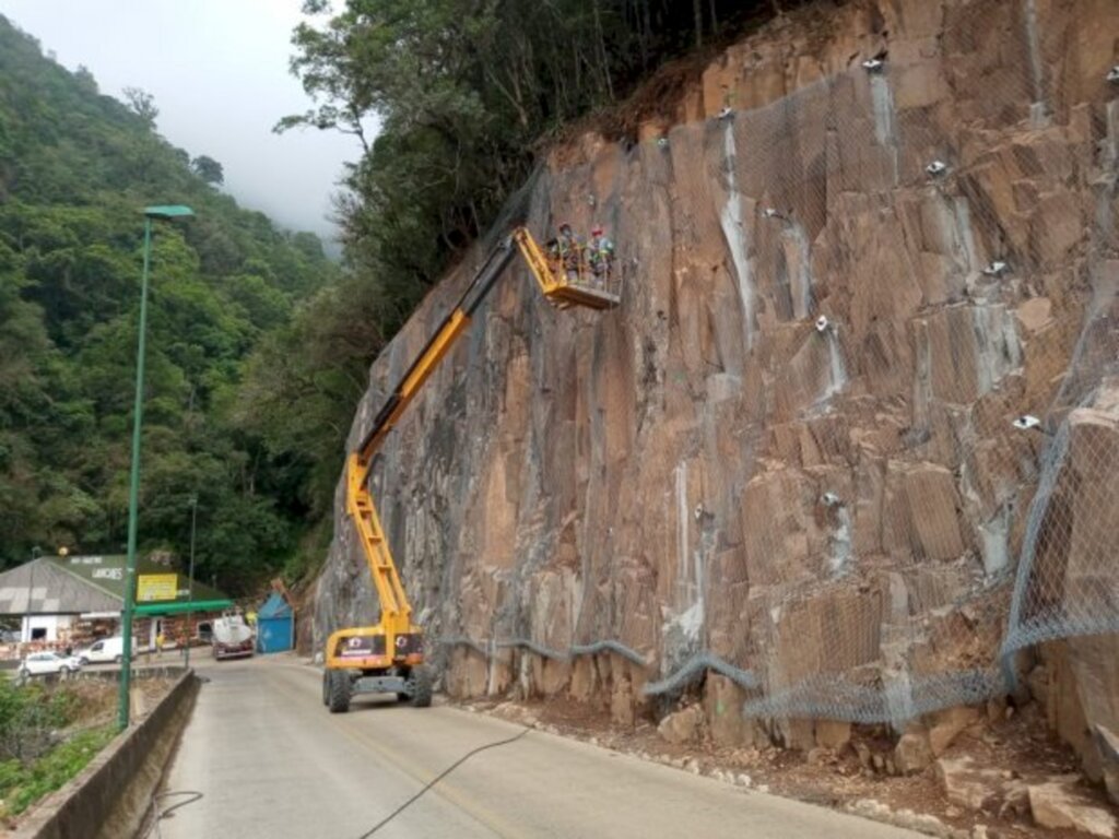 Governo do Estado alerta motoristas sobre cuidados ao trafegar na Serra do Rio do Rastro