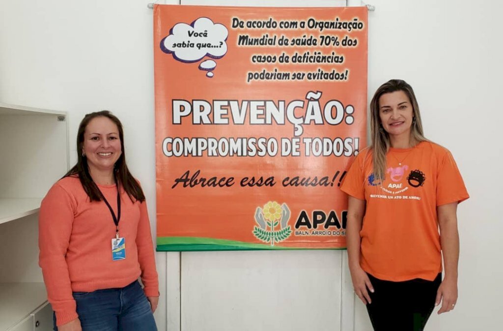 Agosto Laranja: APAE realiza programação informativa e de orientação focada na conscientização à prevenção de deficiência