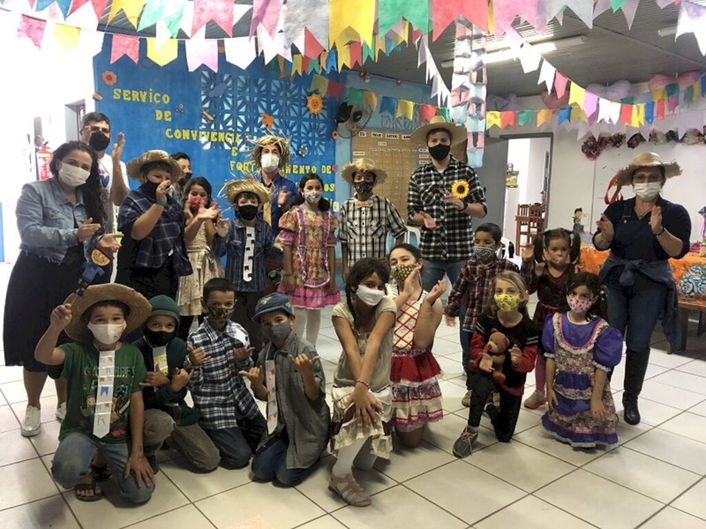 SCFV de Maracajá promove Festa Junina com crianças e adolescentes