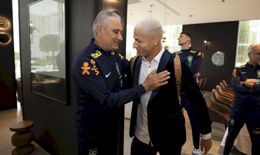 Seleção brasileira faz primeiro treino no CT da Juventus, na Itália (EBC)