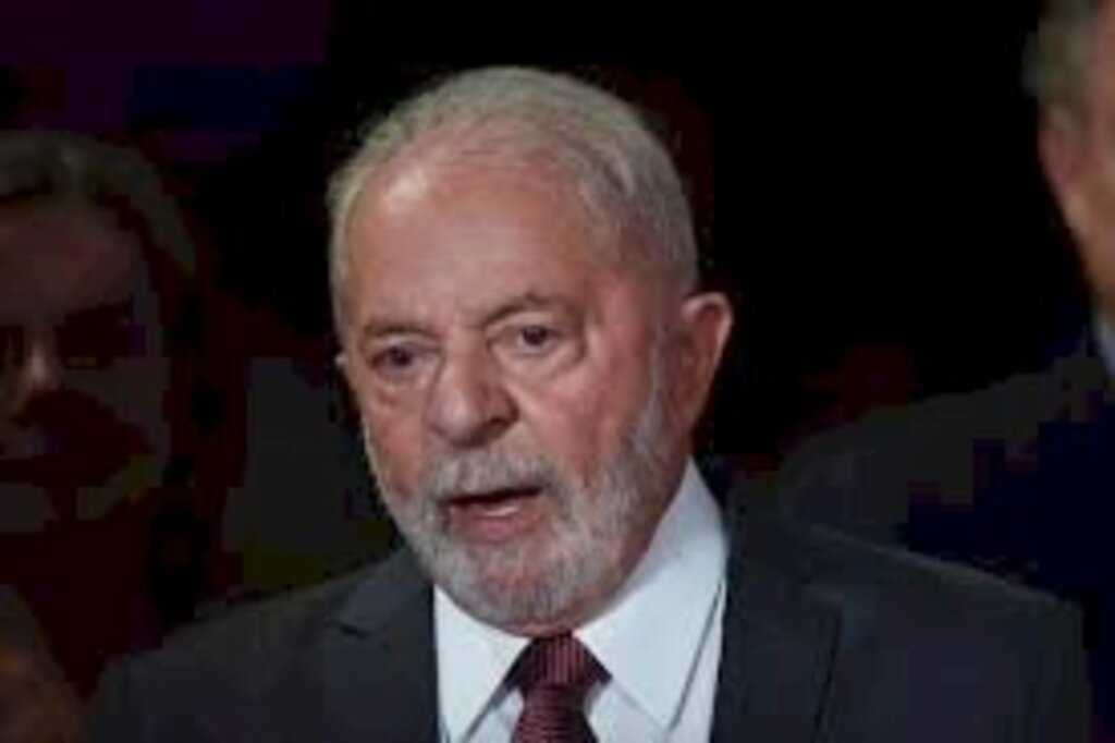 Lula é diagnosticado com inflamação na garganta após exames em SP