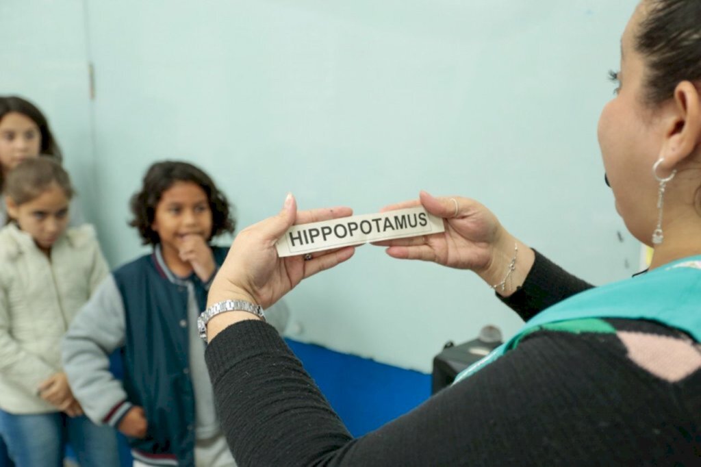 Concurso de soletração em inglês com alunos das escolas municipais já tem finalistas