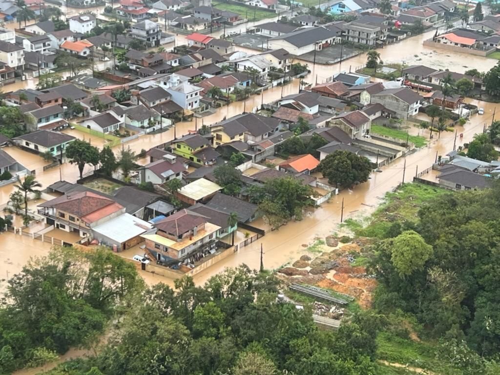 Prefeitura de Joinville divulga lista atualizada de endereços que podem sacar o FGTS devido às chuvas