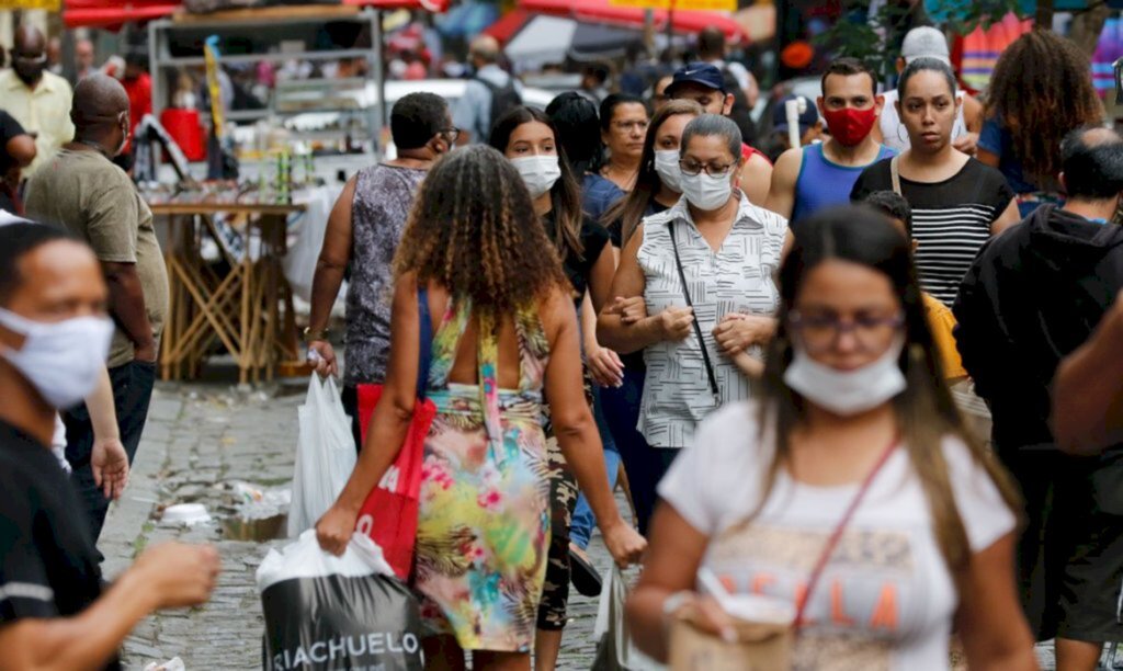 Covid-19: Brasil registra 115 mortes e 11,4 mil casos em 24h