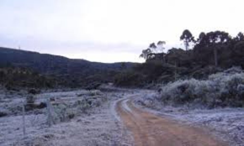 Nova frente fria derruba temperaturas em São Paulo e deve trazer neve para o Sul do Brasil