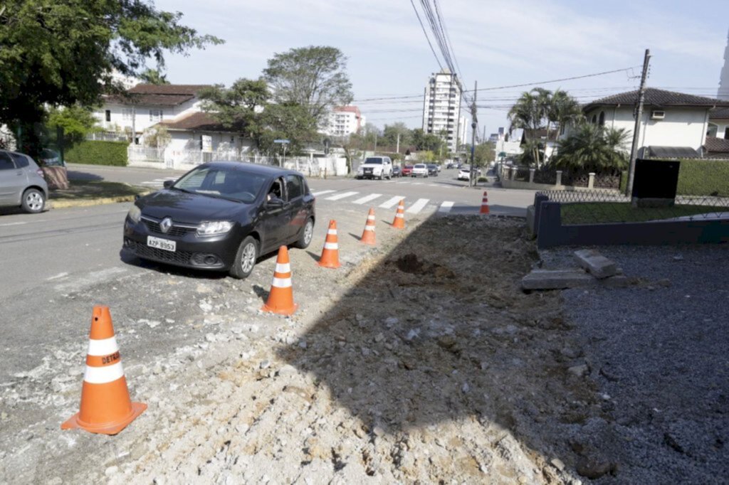 Rua General Sampaio está parcialmente interrompida para obras de requalificação