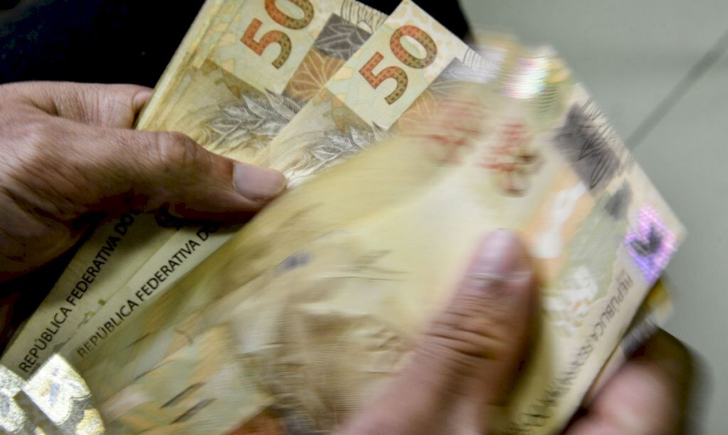 Auxílio Brasil de R$ 600 começa a ser pago nesta terça-feira