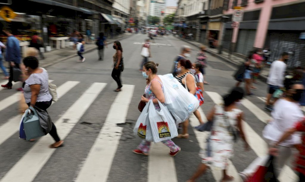 Covid-19: Brasil tem 49,7 mil novos casos e 280 óbitos em 24 horas