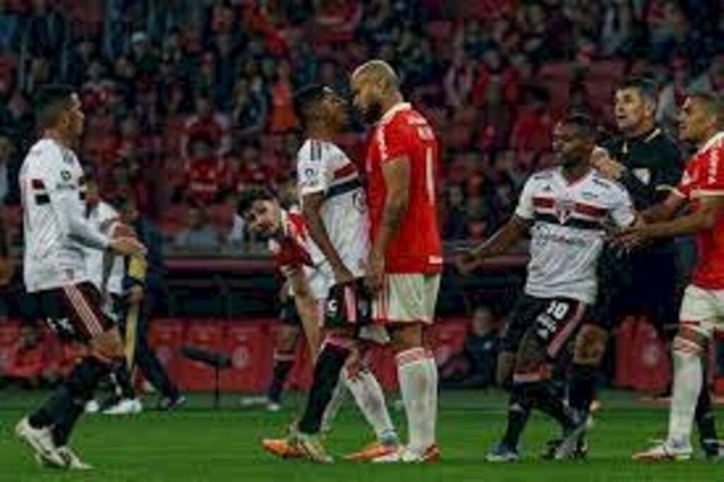 Inter e São Paulo empatam em 3 a 3 no Beira-Rio