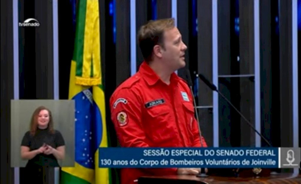 Prefeito participa de evento em homenagem aos 130 anos dos Bombeiros Voluntários no Senado Federal