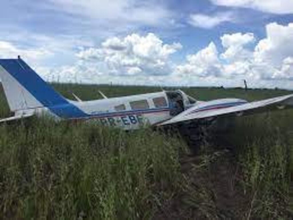 FAB intercepta aeronave com 500 kg de cocaína no MS