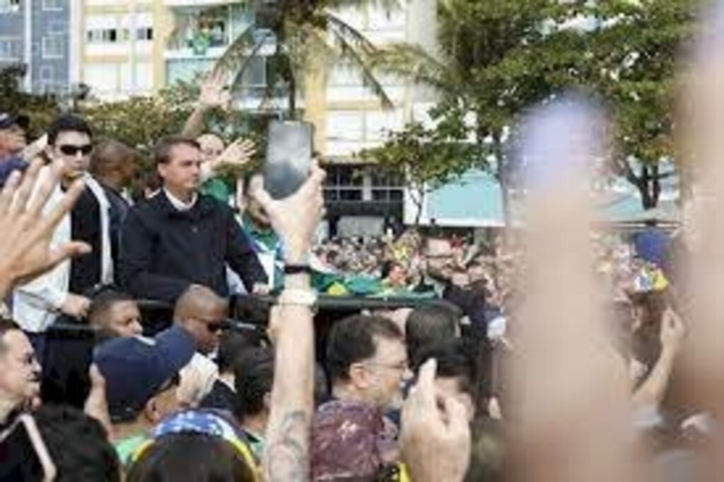 Bolsonaro já está em Balneário Camboriú para participar da Marcha para Jesus