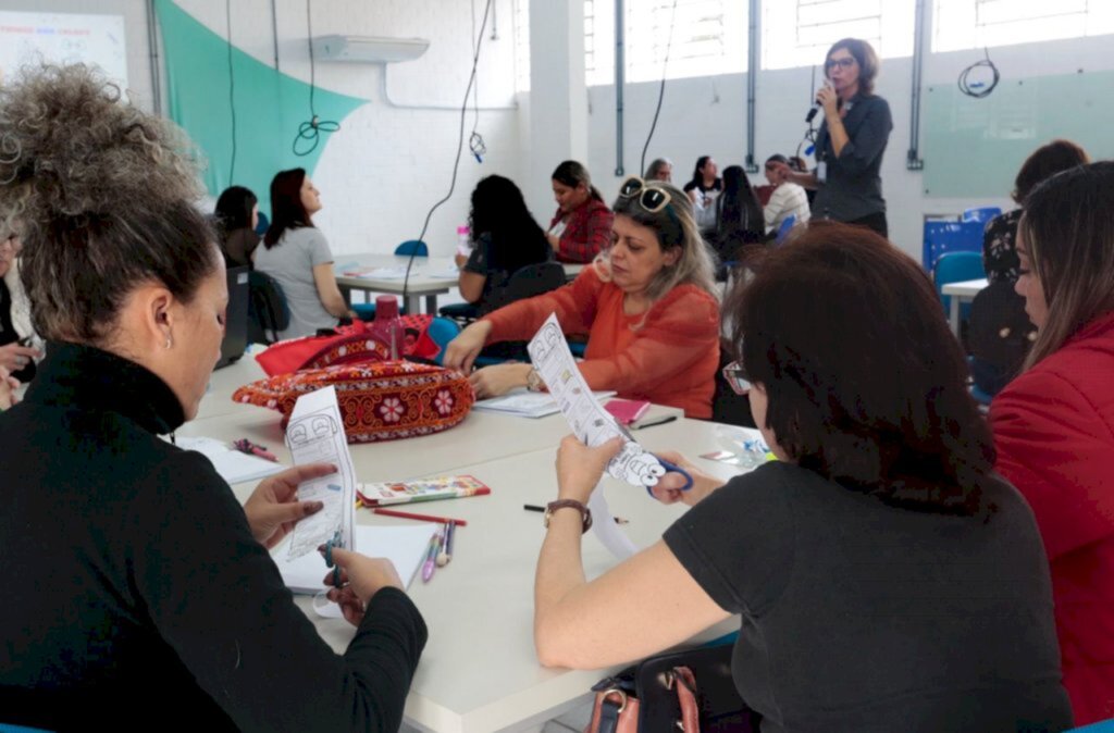 Professores da Rede Municipal de Joinville participam do Encontro de Desenvolvimento Profissional